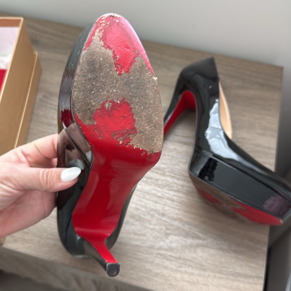 Christian Louboutin Bianca 140 Black Patent Pump - Picture 4 of 5